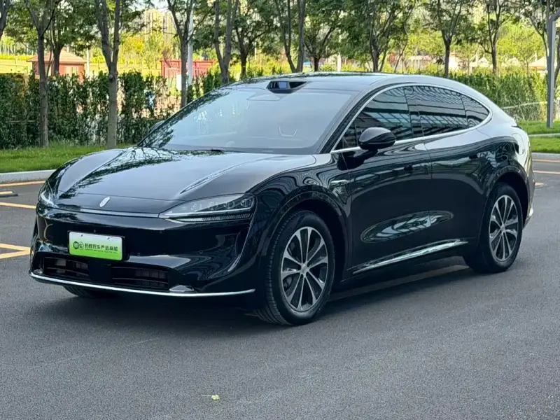 Luxeed Zhijie R7, 2025