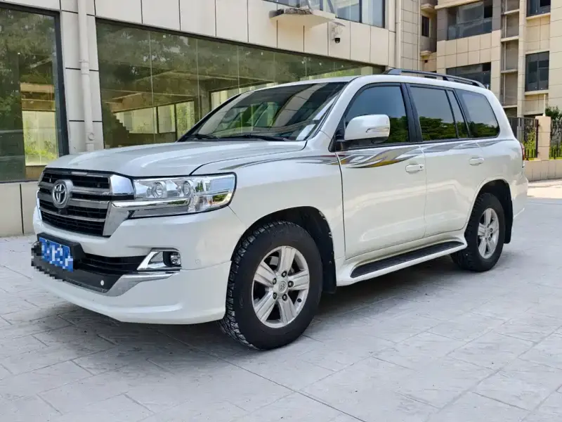 Toyota Land Cruiser, 2015