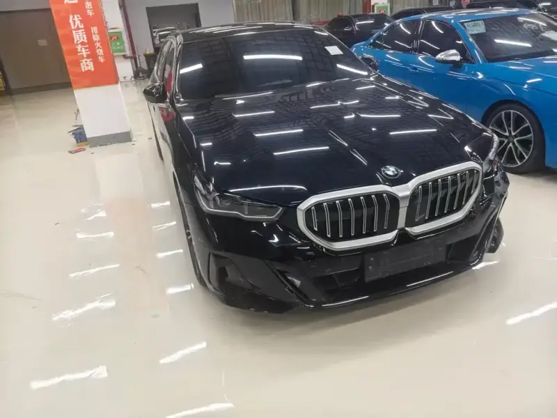 BMW 5 Series, 2024