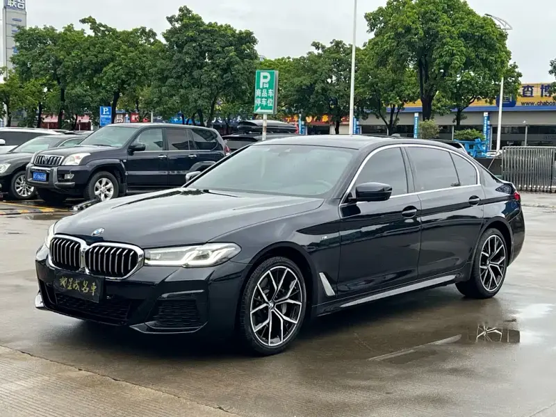 BMW 5 Series, 2022
