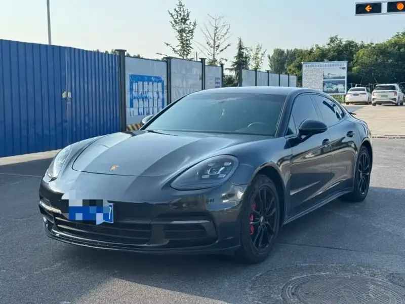 Porsche Panamera, 2018