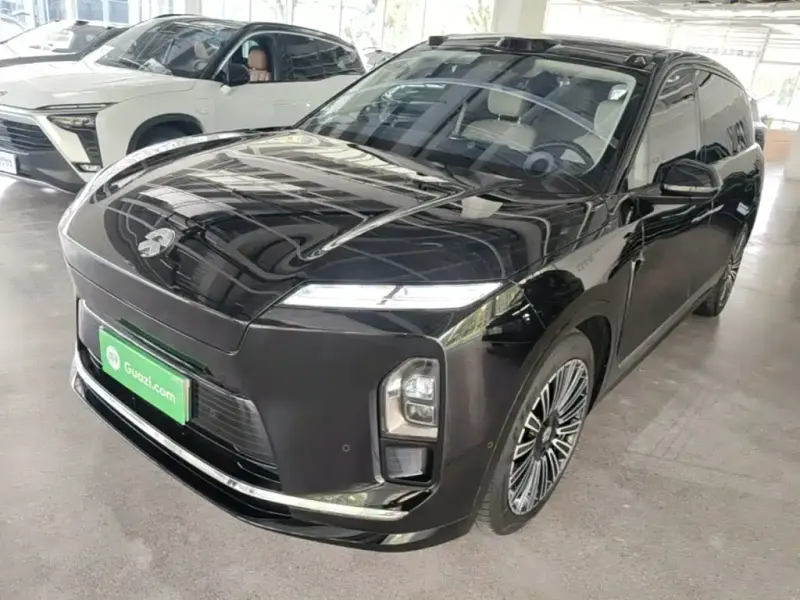 NIO ES8, 2025