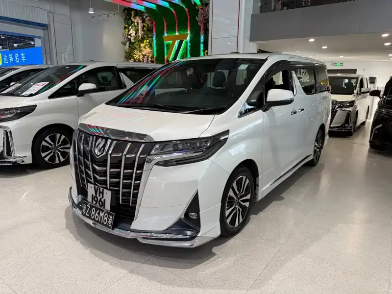Toyota Alphard, 2018