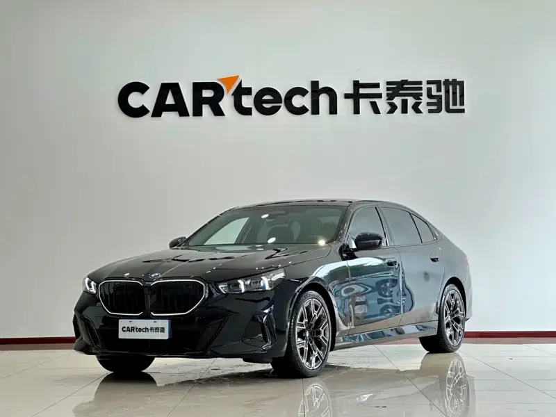 BMW 5 Series, 2026