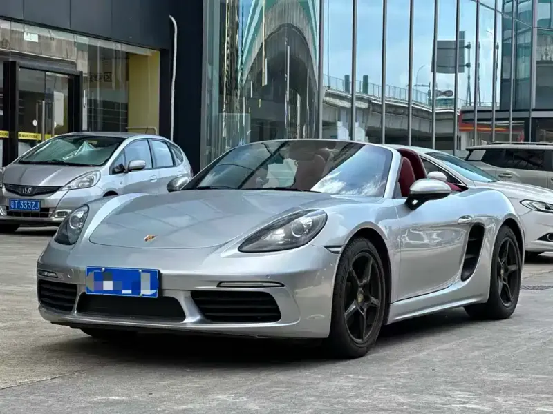 Porsche 718, 2022