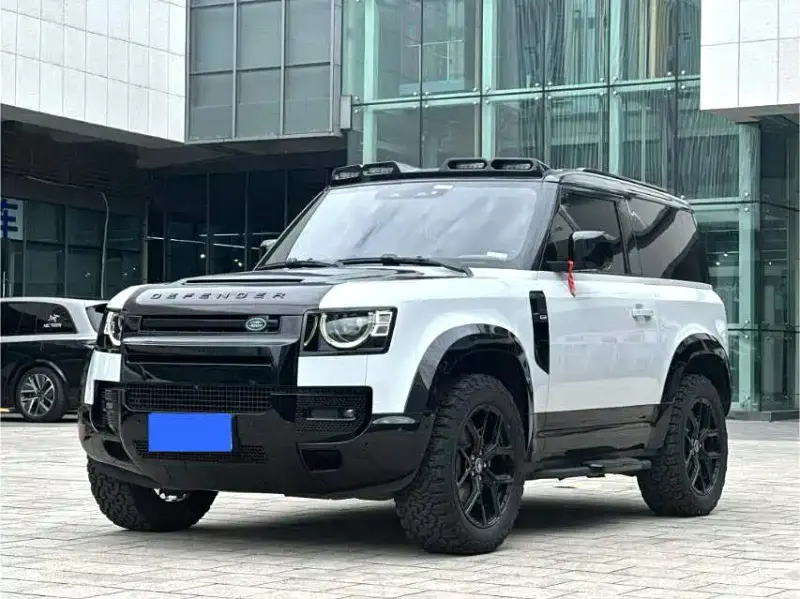 Land Rover Defender, 2021