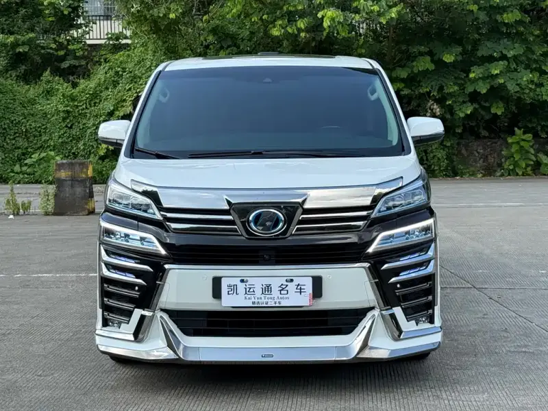 Toyota Vellfire, 2022