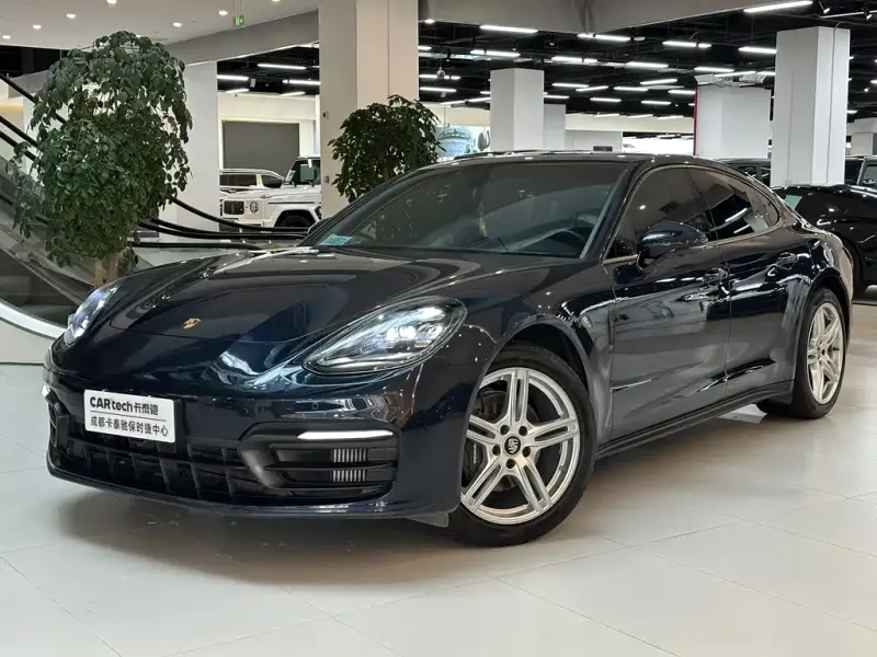 Porsche Panamera, 2021