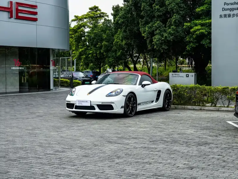 Porsche 718, 2025