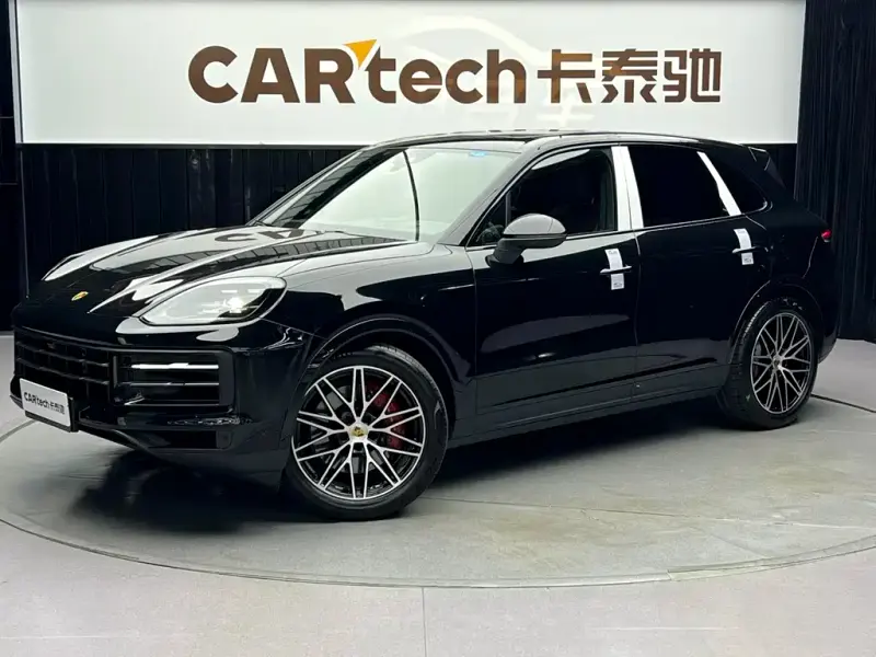 Porsche Cayenne, 2024 — фото 1