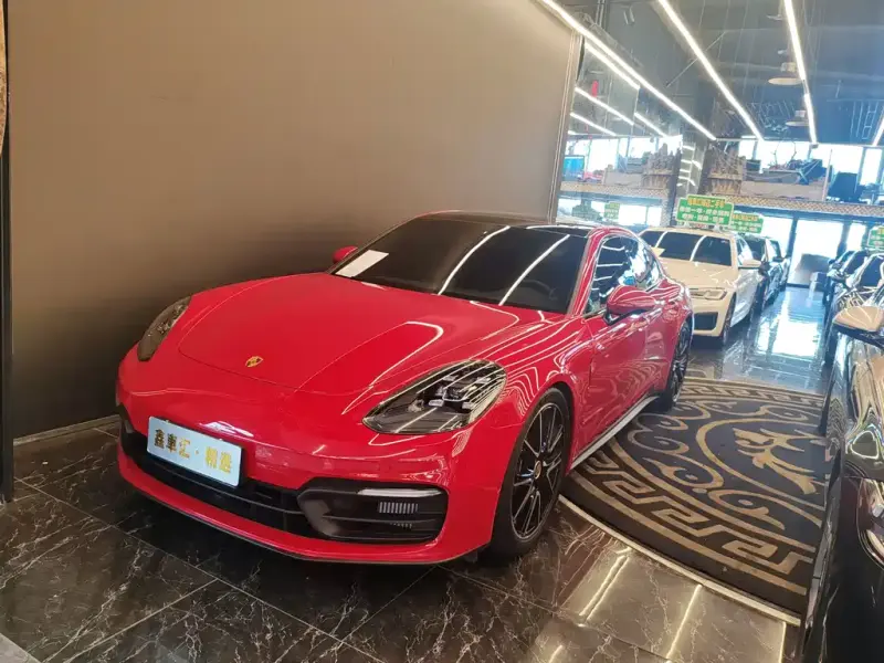 Porsche Panamera, 2023