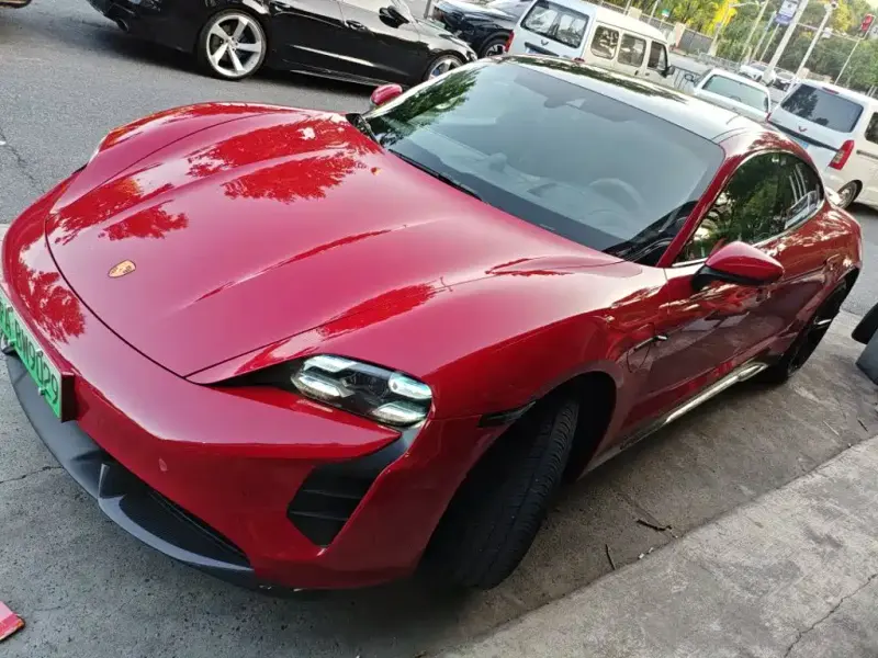 Porsche Taycan, 2023
