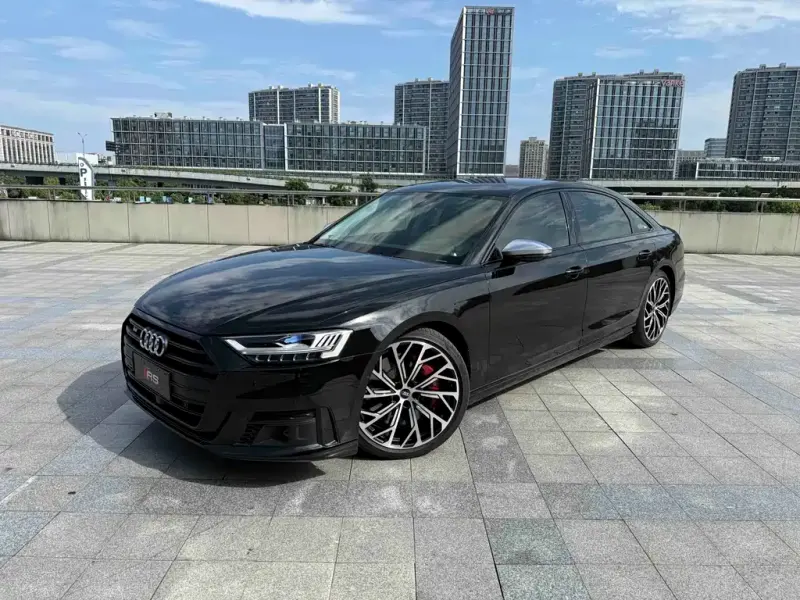 Audi S8, 2021