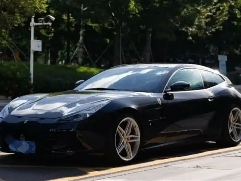 Ferrari GTC4Lusso, 2018
