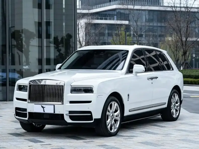 Rolls-Royce Cullinan, 2024