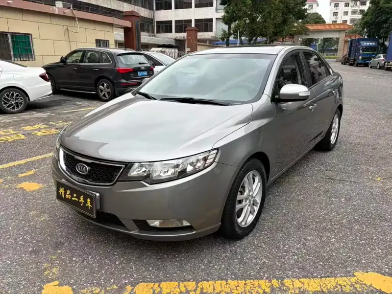 Kia Forte, 2011
