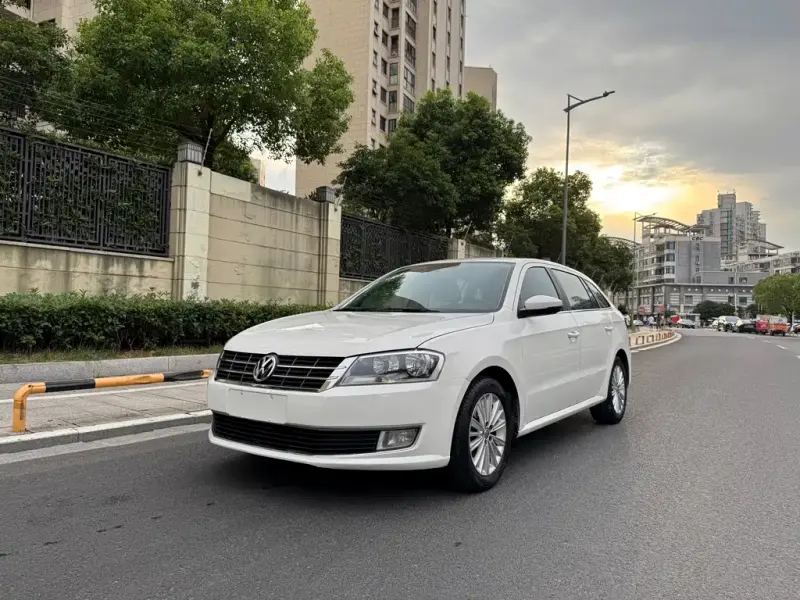 Volkswagen Gran Lavida, 2013