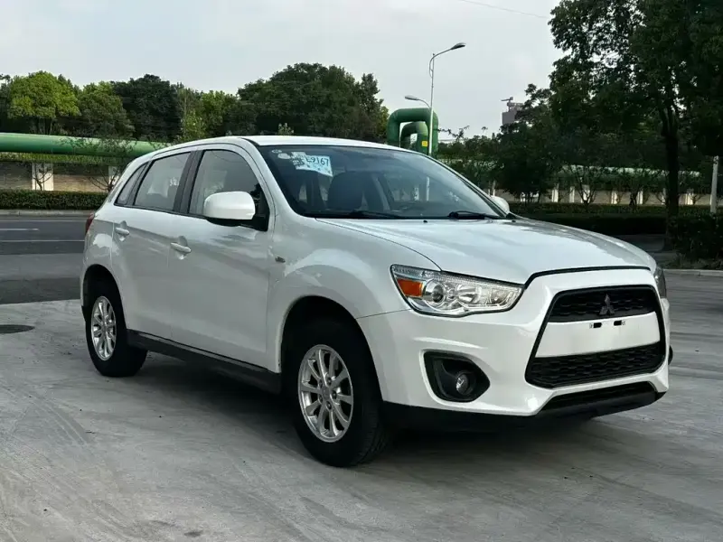 Mitsubishi ASX, 2015