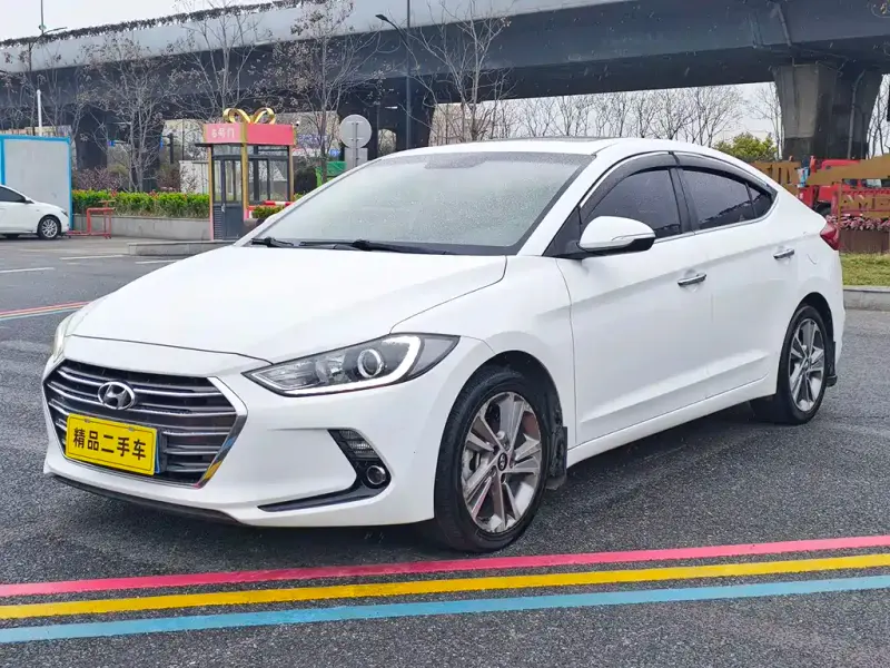 Hyundai Elantra, 2018