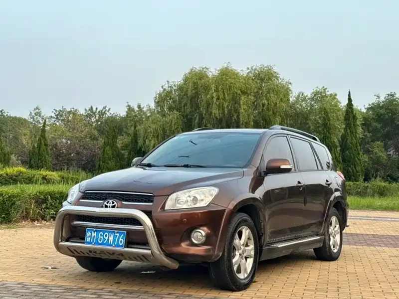 Toyota RAV4, 2013