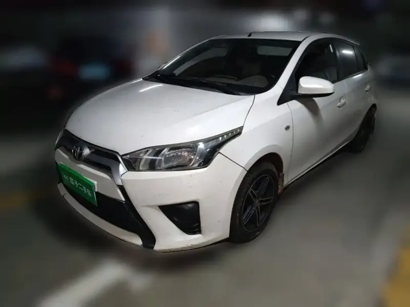 Toyota Yaris L, 2015