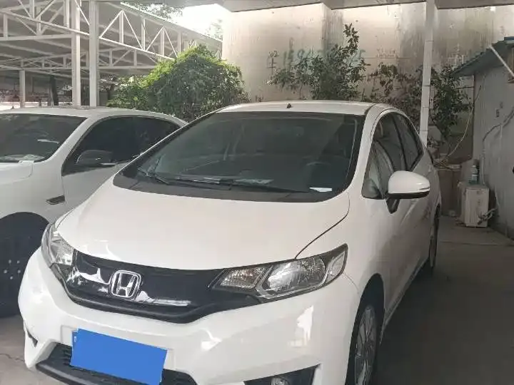 Honda Fit, 2015