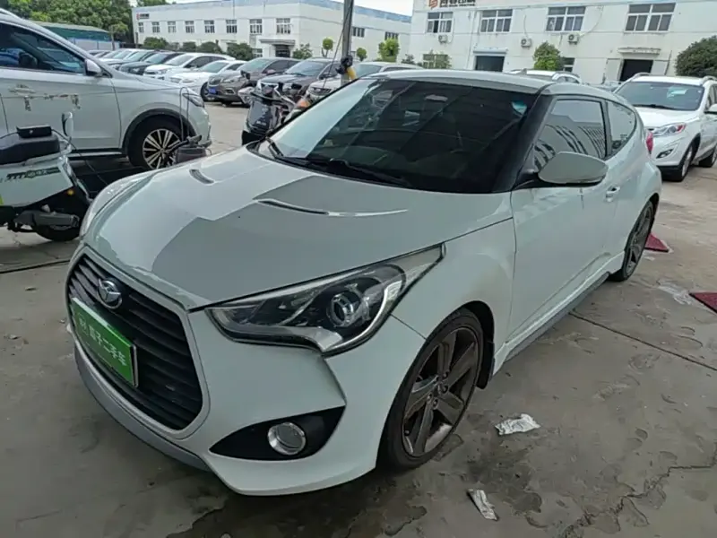 Hyundai Veloster, 2015