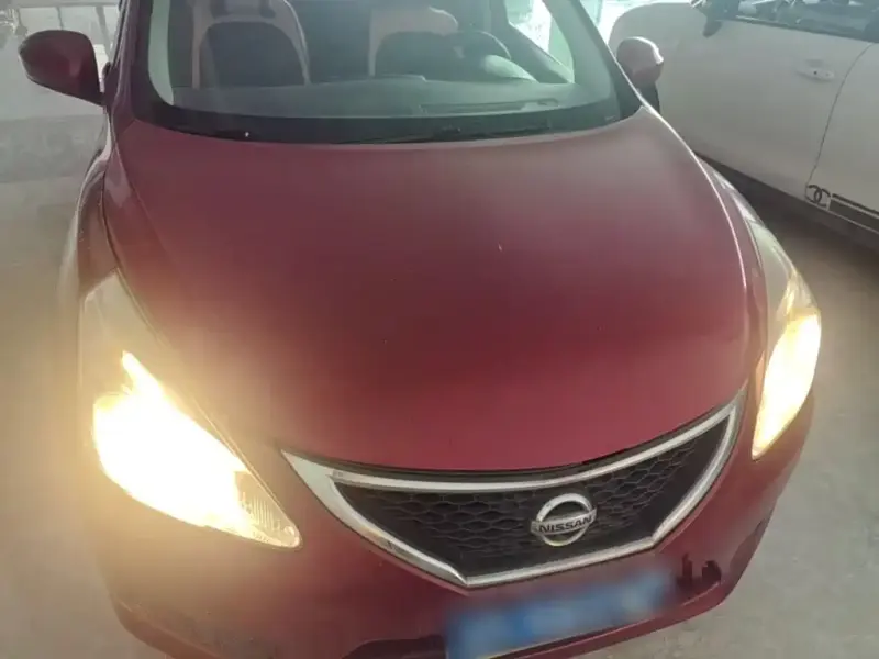 Nissan Tiida, 2015