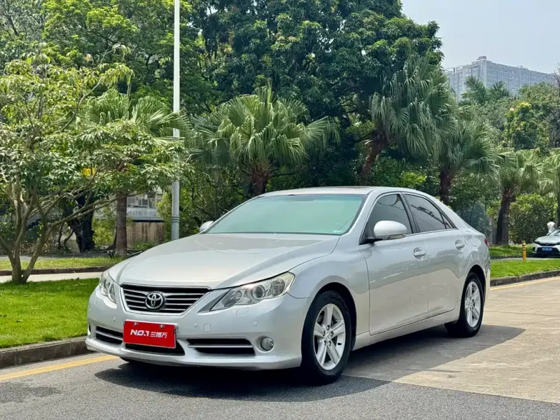 Toyota Reiz, 2012