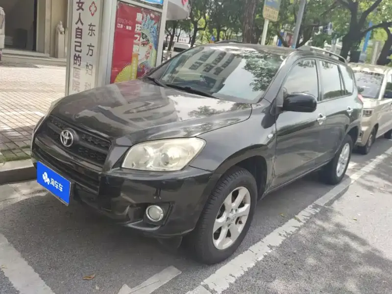 Toyota RAV4, 2013