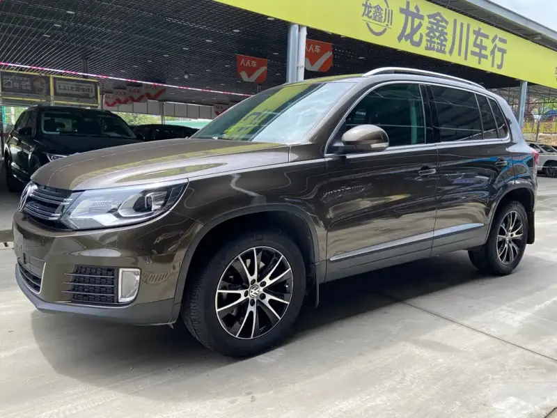Volkswagen Tiguan, 2015 — фото 1