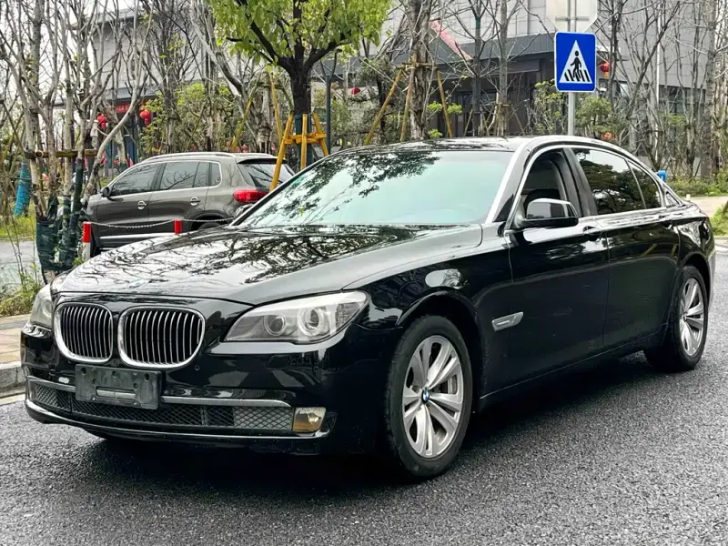 BMW 7 Series, 2011 — фото 1