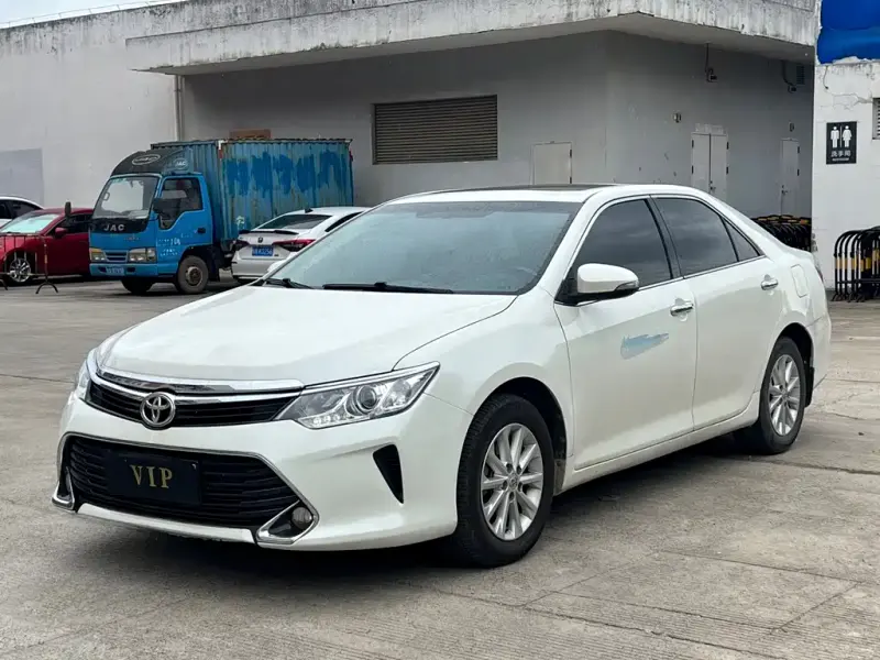 Toyota Camry, 2016