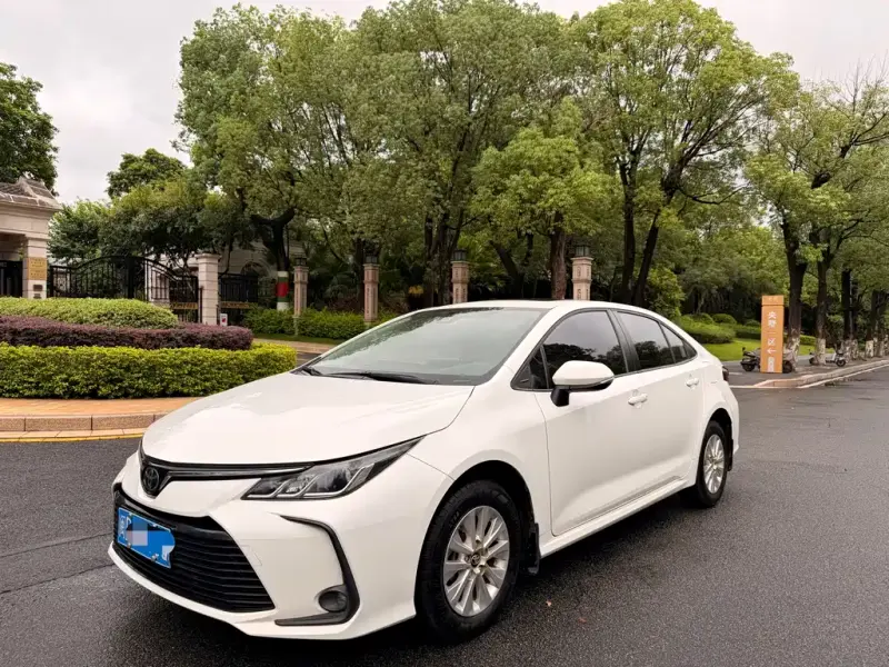 Toyota Corolla, 2019 — фото 1