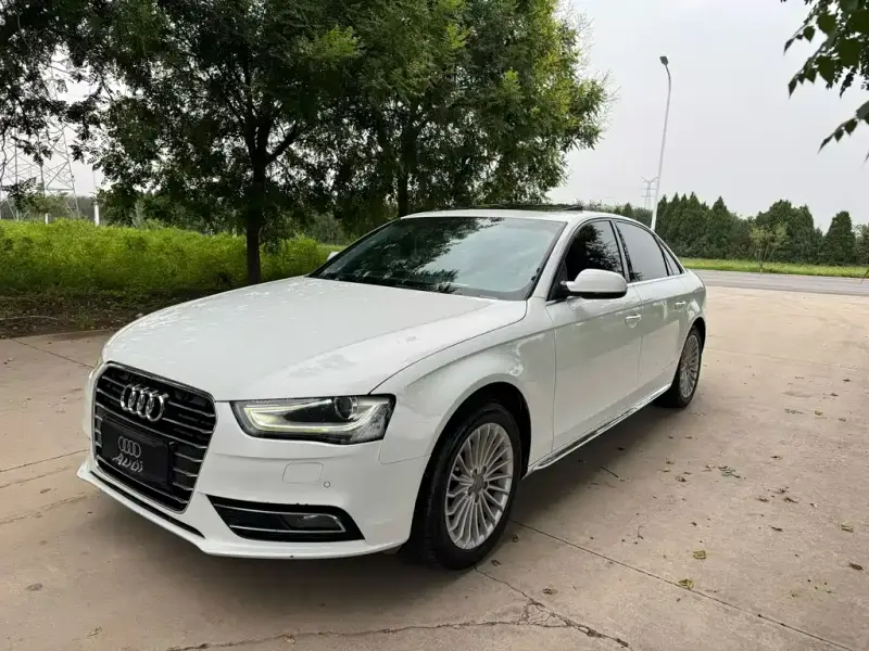 Audi A4L, 2015