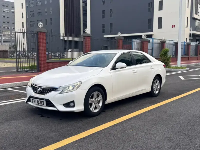 Toyota Reiz, 2016