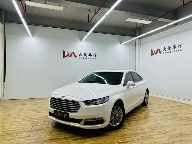 Ford Taurus, 2016