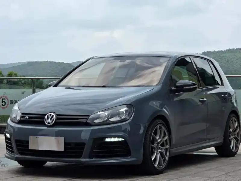 Volkswagen Golf (Import), 2011