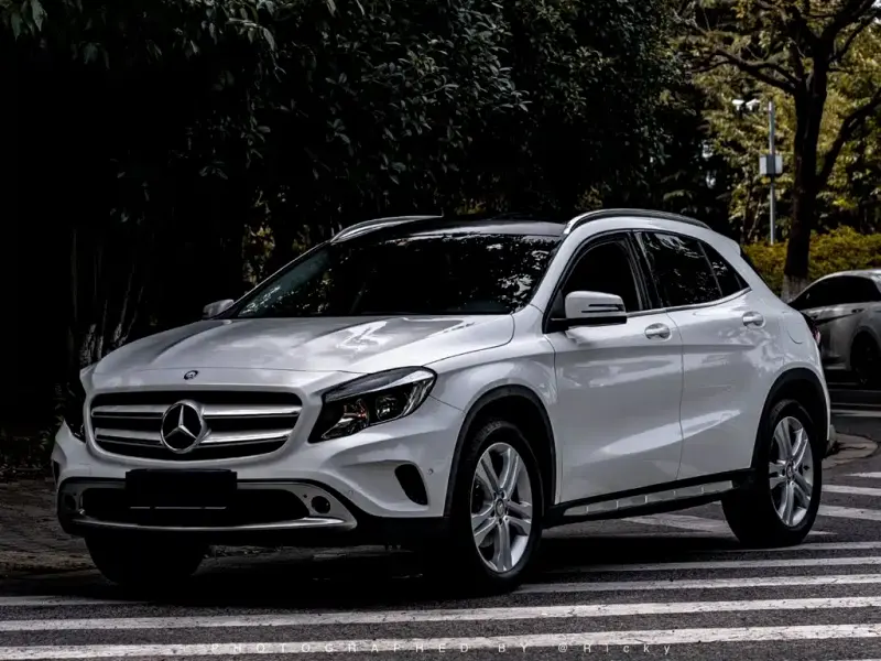Mercedes-Benz GLA, 2016