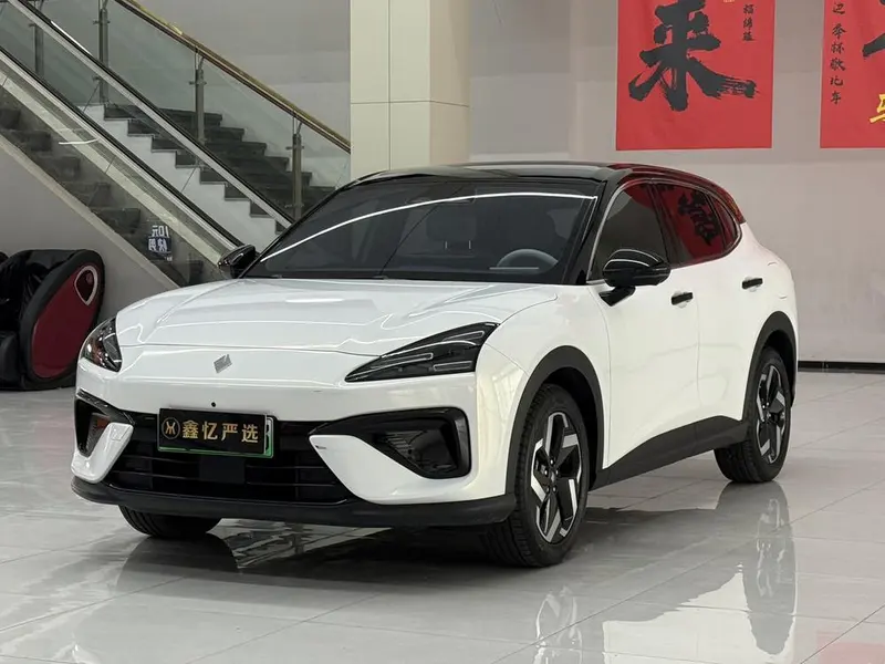 Baojun Yunhai PHEV, 2024