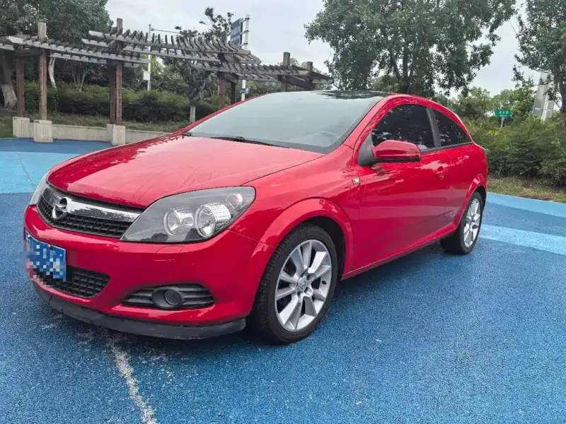 Opel Astra, 2011