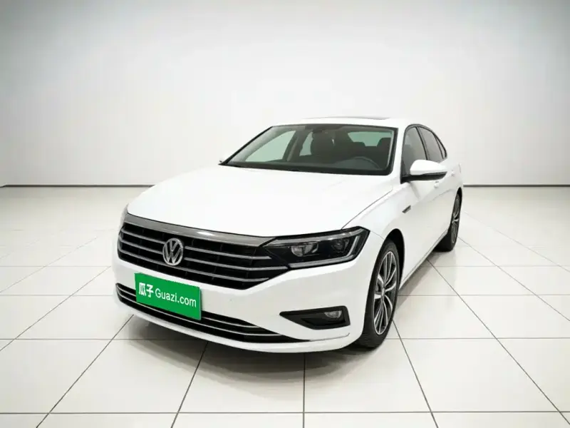 Volkswagen Sagitar, 2020