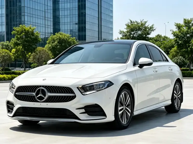 Mercedes-Benz A-Class, 2019 — фото 1