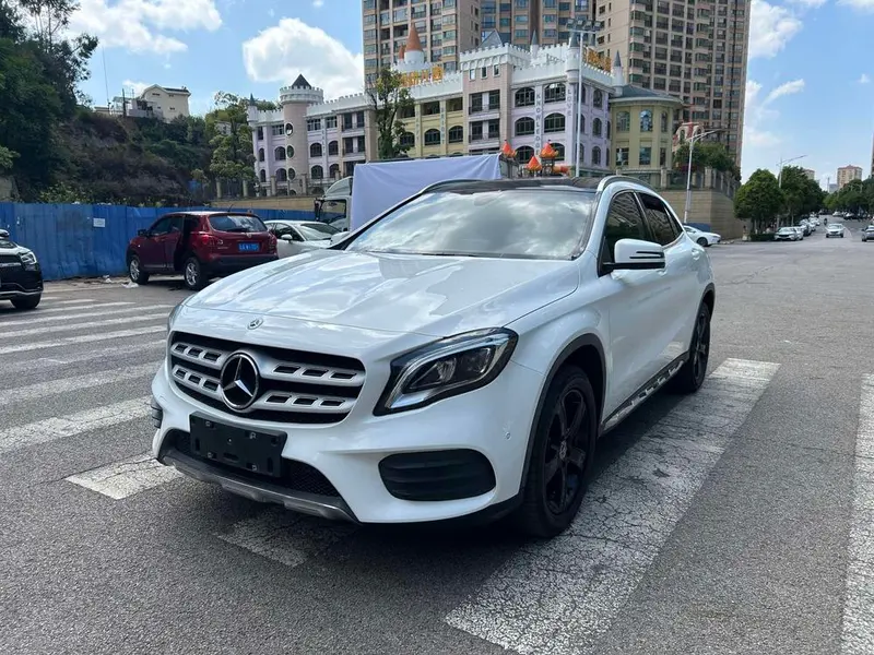 Mercedes-Benz GLA, 2018