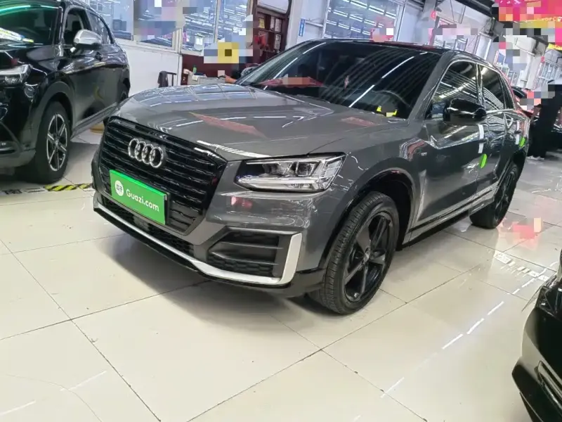 Audi Q2L, 2019