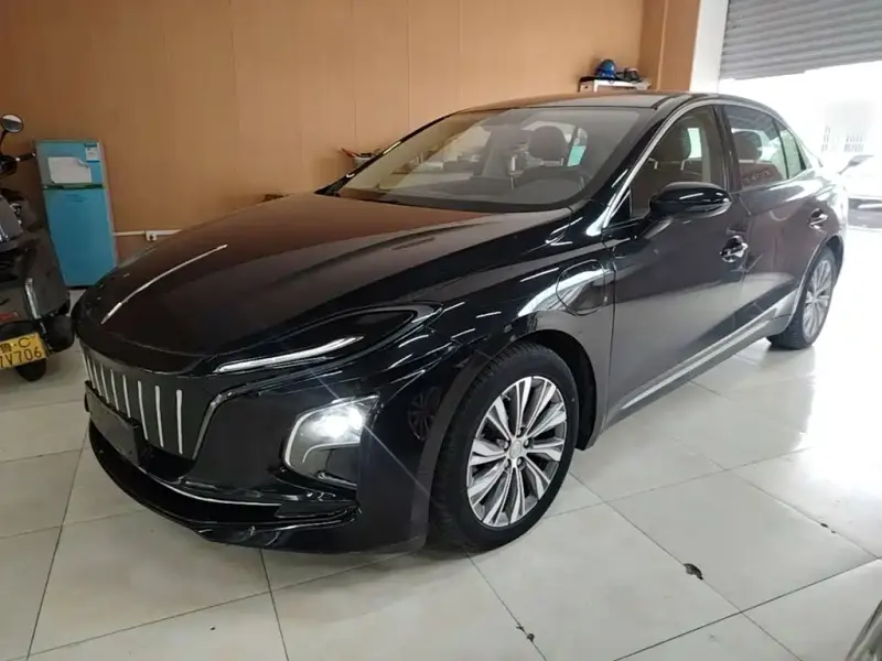 Hongqi E-QM5, 2023