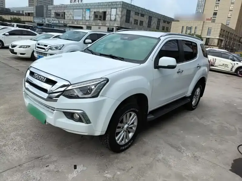 Isuzu MU-X, 2023