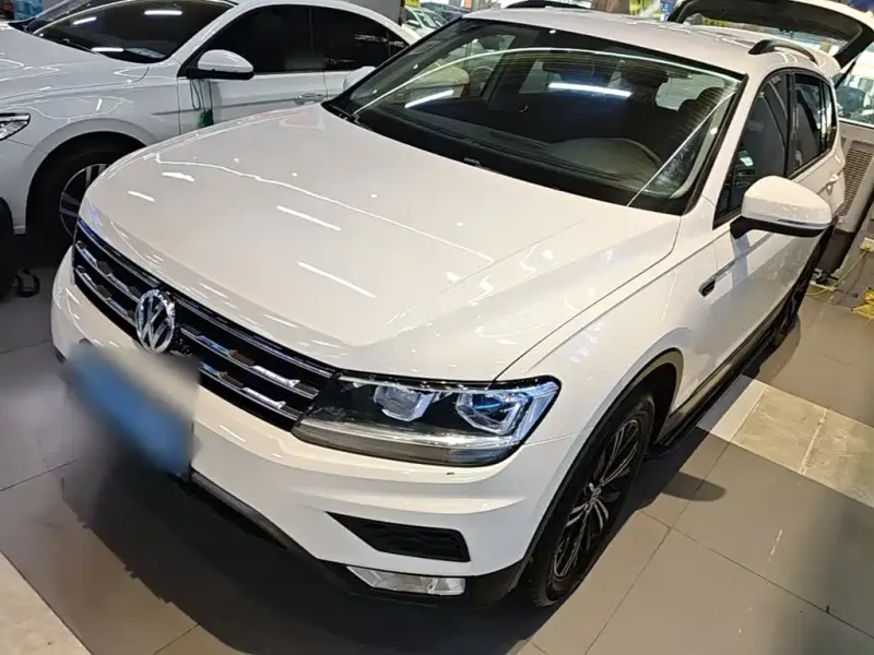 Volkswagen Tiguan L, 2019 — фото 1