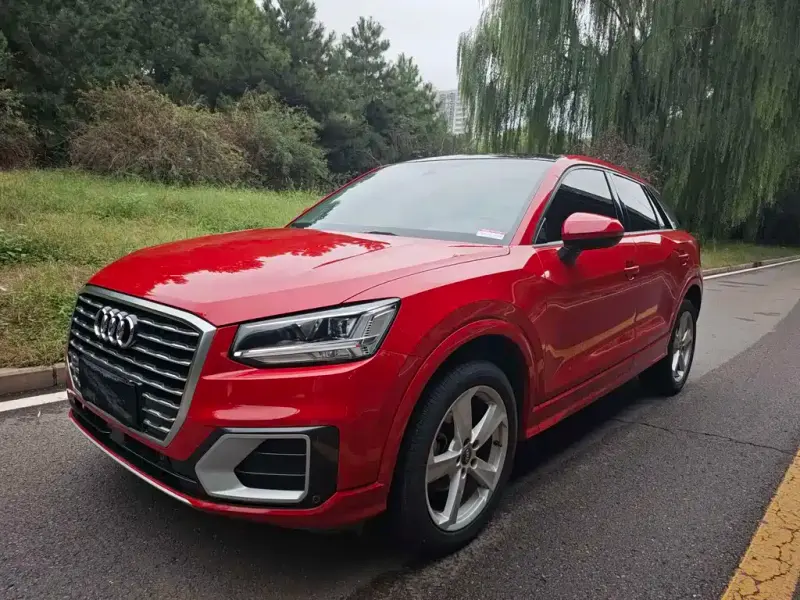 Audi Q2L, 2019