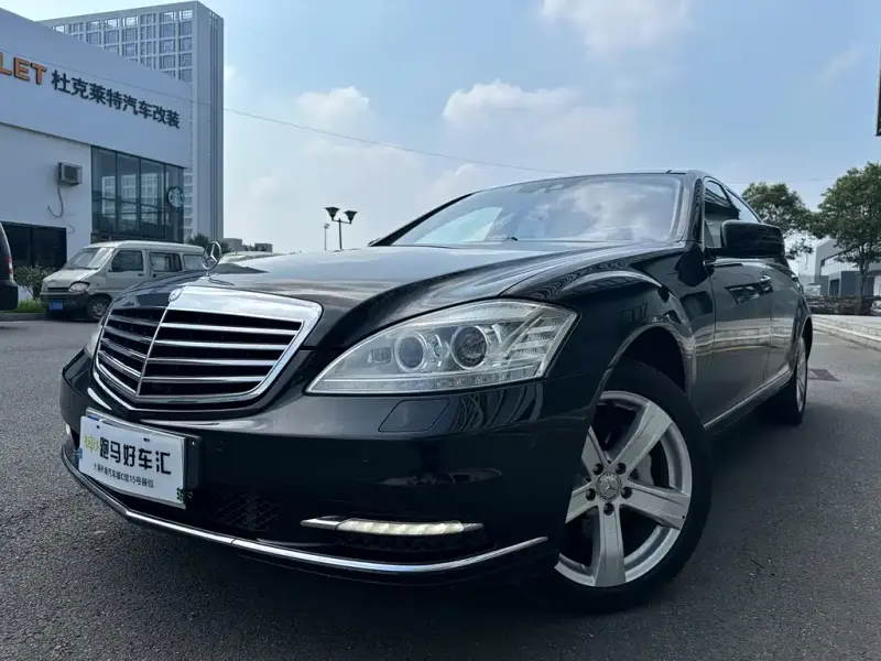 Mercedes-Benz S-Class, 2011